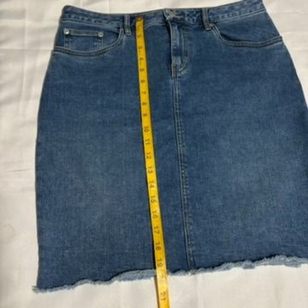 J.McLaughlin Denim Skirt Size 10 Raw Hem Blue Womens Casual Cotton Blend - Picture 8 of 9